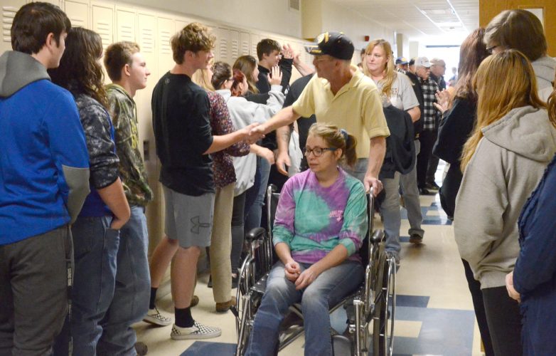 Lisbon schools salute veterans News, Sports, Jobs Morning Journal